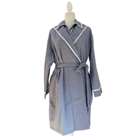 Lanz of Salzburg Pajama Set with Robe Seersucker Blue White Check Lace Trim - Picture 5 of 15